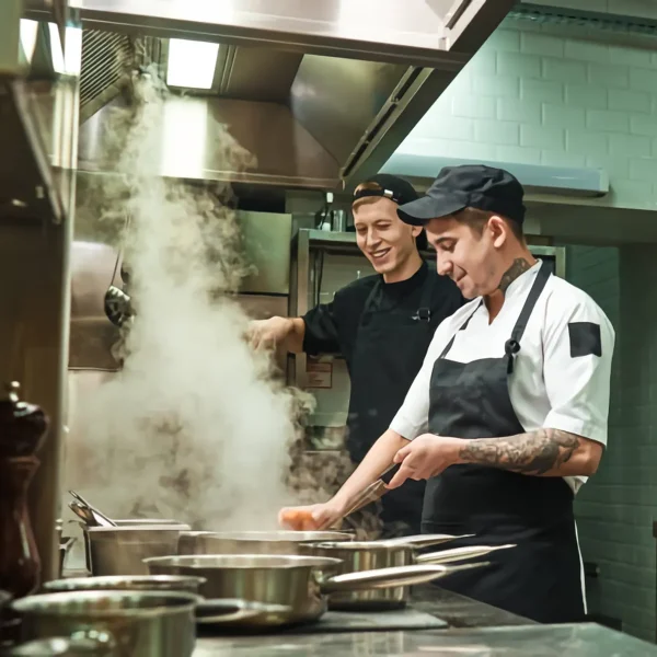Cocina abierta con campana compensada de operación silenciosa